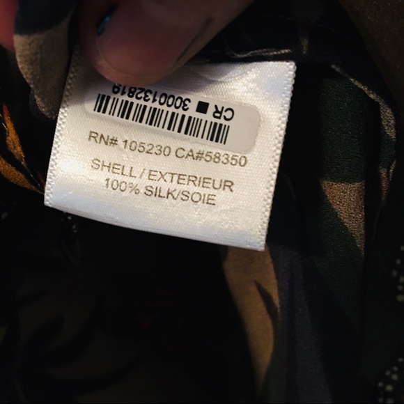 SOLD Equipment Silk Blouse Size S - Picture 5 of 5